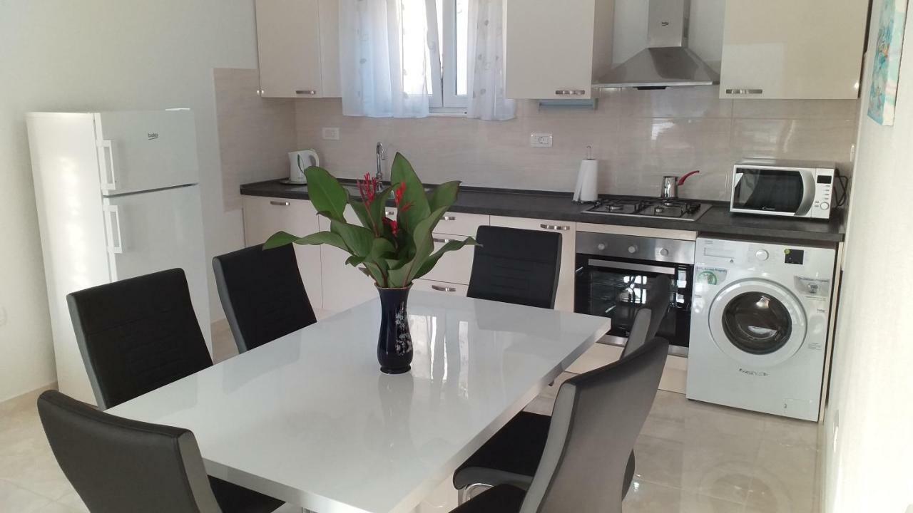 Apartment Zaklopatica Lastovo Extérieur photo